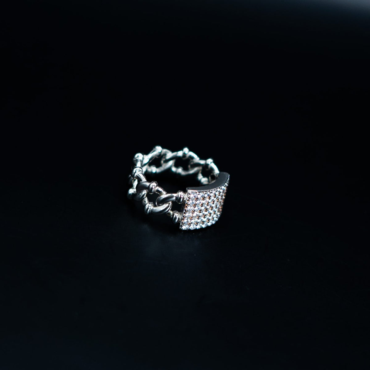 Silver Vine Textured Band Ring