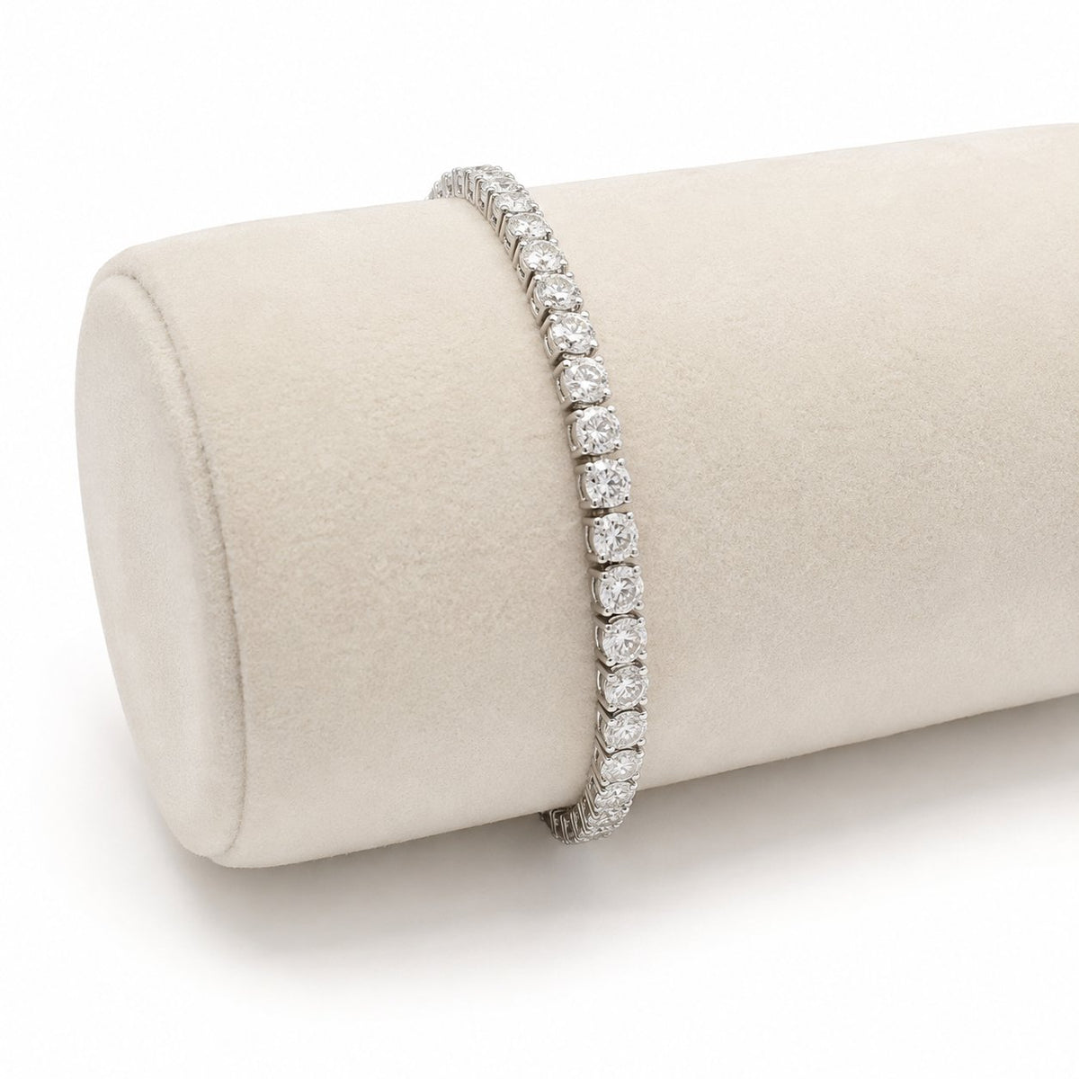 Classic Diamond Tennis Bracelet in 14K Gold